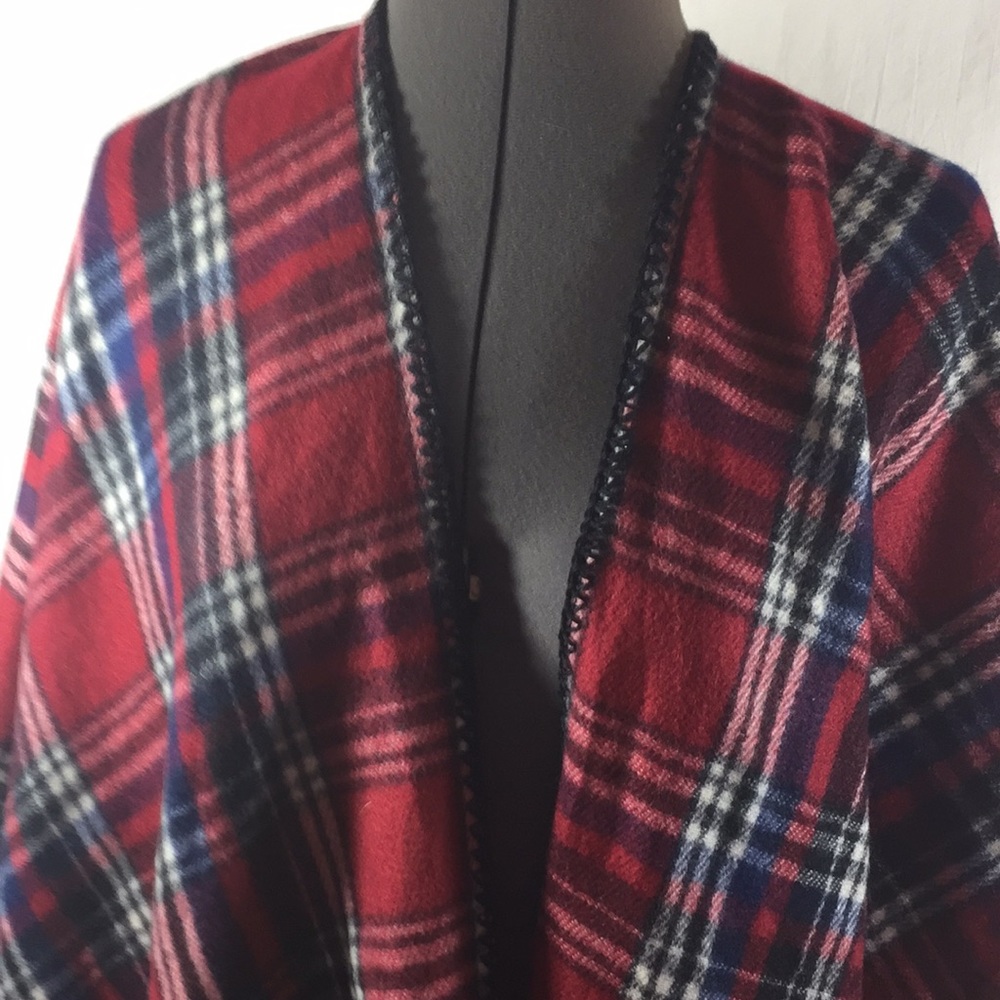 Woolrich Plaid One Size Fit All Poncho - Picture 2 of 8